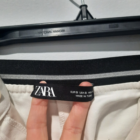 Zara pants - Picture 3 of 4